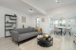Funkcjonalny Apartament Smart TV & WiFi by Noclegi Renters